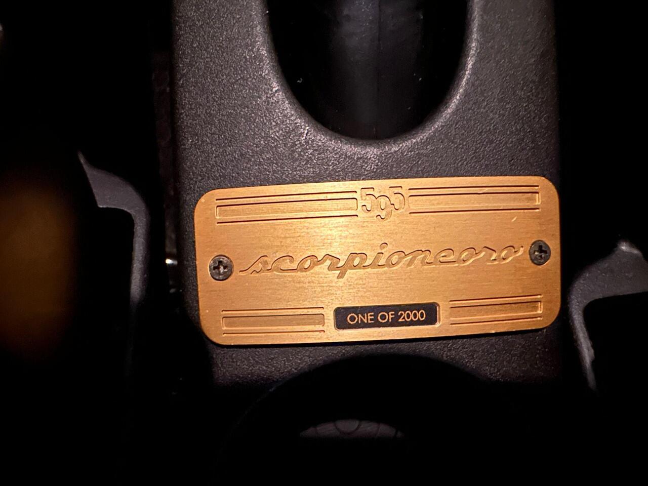 Abarth 500 595 1.4 T-Jet Scorpioneoro 595/One of 2000 165PK/Carplay/Pdc/Beats