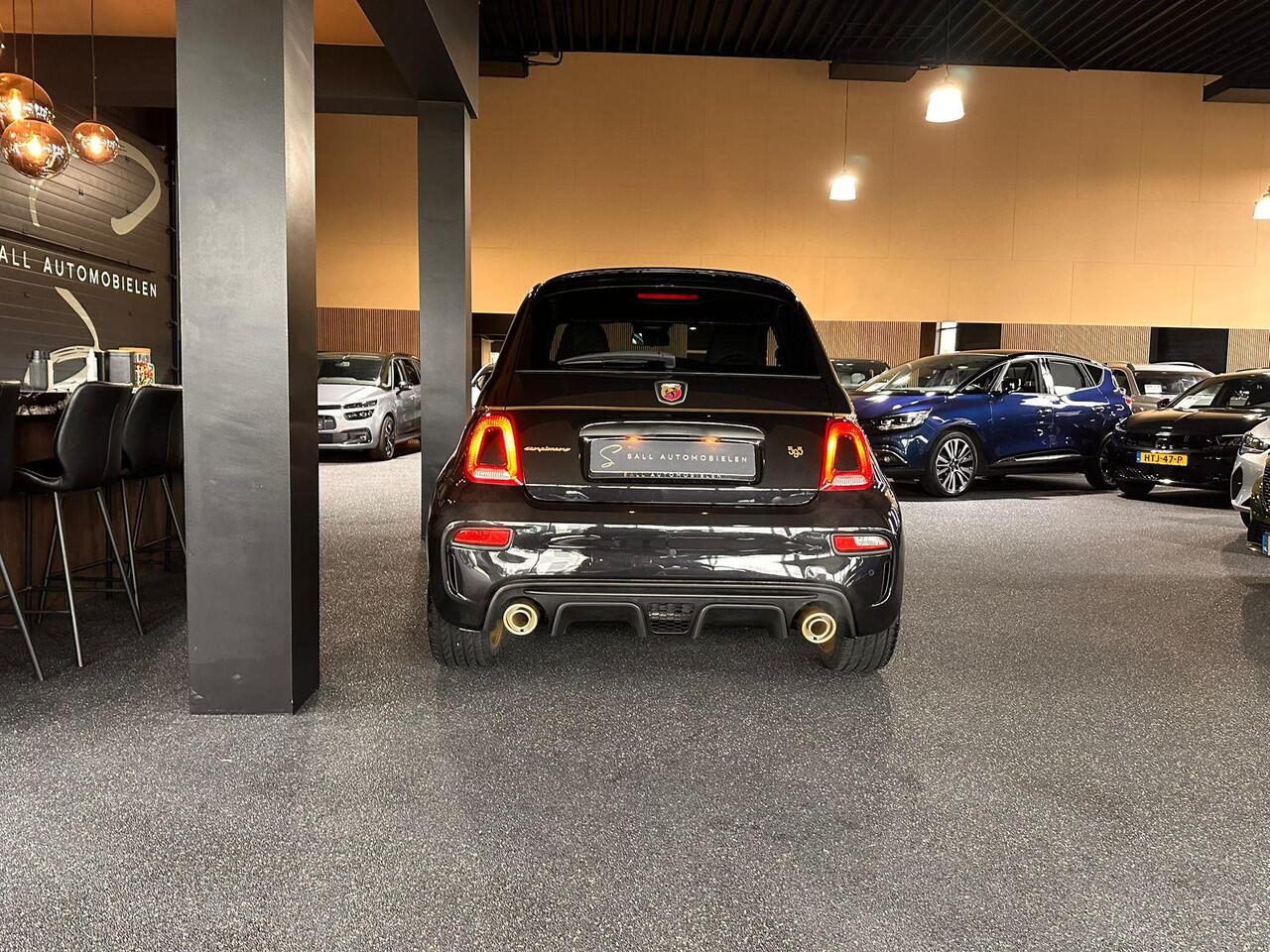 Abarth 500 595 1.4 T-Jet Scorpioneoro 595/One of 2000 165PK/Carplay/Pdc/Beats