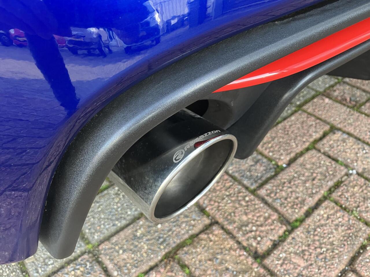 Abarth 500 1.4 T-Jet 595 107kW