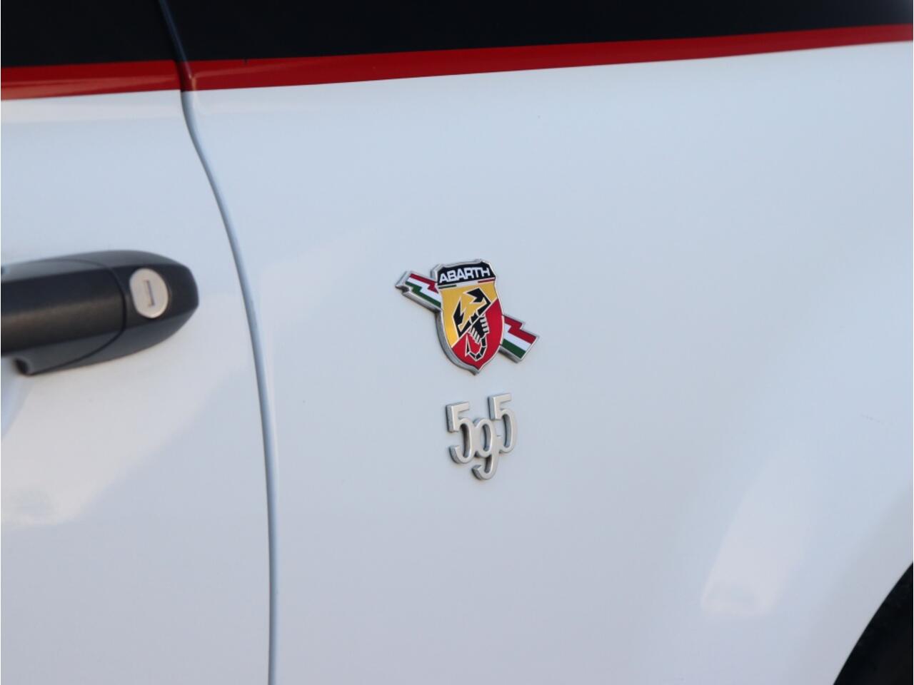 Abarth 595 1.4 T-Jet 180 PK Competizione | Sabelt | Pano | Beats | Monza