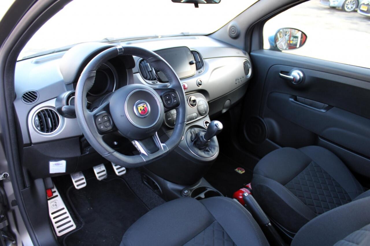 Abarth 595 C 1.4 T-Jet F595 Limited Edition