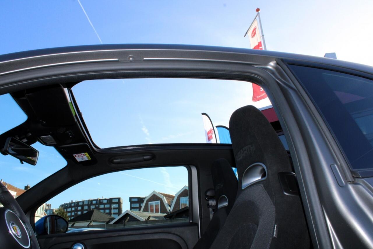 Abarth 595 C 1.4 T-Jet F595 Limited Edition