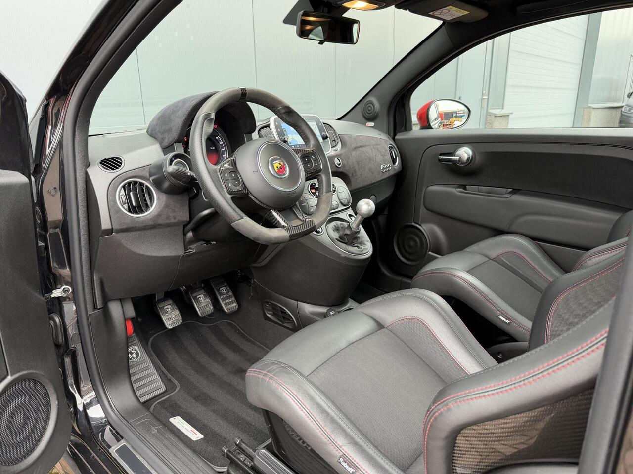 Abarth 595 C 1.4 T-Jet Esseesse BEATS | BI-XENON | CARBON