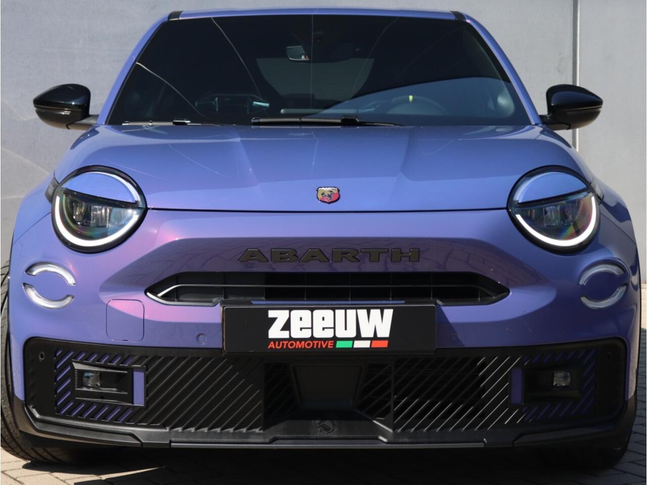 Abarth 600e Scorpionissima 54 kWh | Boek nu uw proefrit!