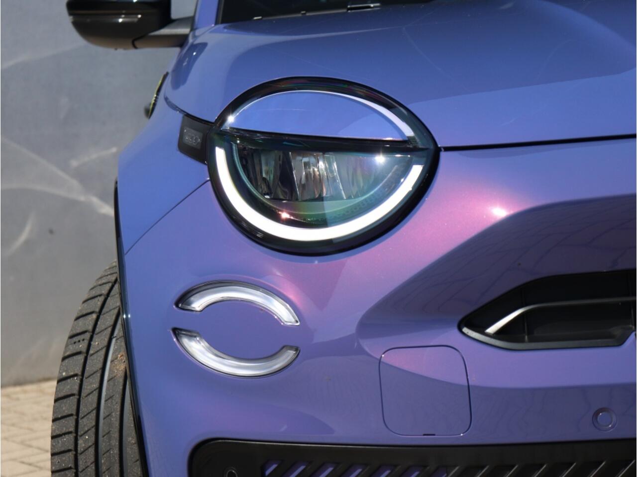 Abarth 600e Scorpionissima 54 kWh | Boek nu uw proefrit!