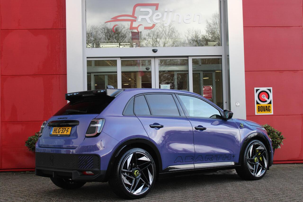 Abarth 600e SCORPIONISSIMA 280PK 54 kWh | SABELT PERFORMANCE SPORT STOELEN/BEKLEDING | ENGINE SOUND GENERATOR | PACK DESIGN SCORPIONISSIMA | PACK TECH SCORPIONISSIMA | PACK WINTER (STOEL VERWARMING/VOORRUITVERWARMING) | PACK SCORPION | 20" LICHTMETALEN VELGEN | ABART