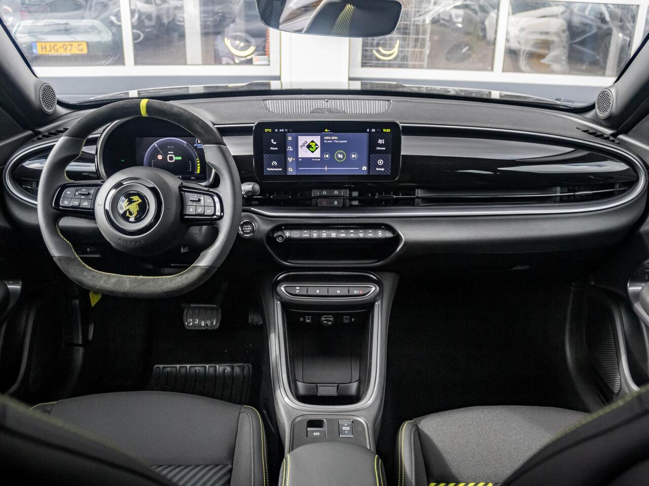 Abarth 600e Turismo 54 kWh | Uit voorraad leverbaar | 18% Bijtelling