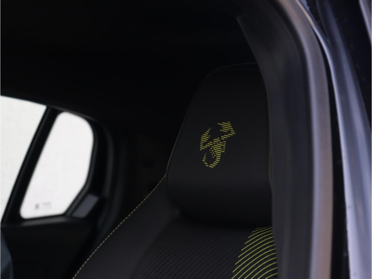 Abarth 600e Turismo 54 kWh | Sabelt | Boek nu uw proefrit!