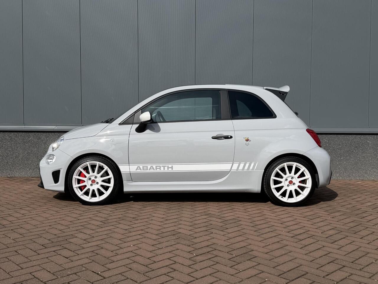 Abarth 695 1.4 T-Jet Esseesse PANO | BEATS | AKRA