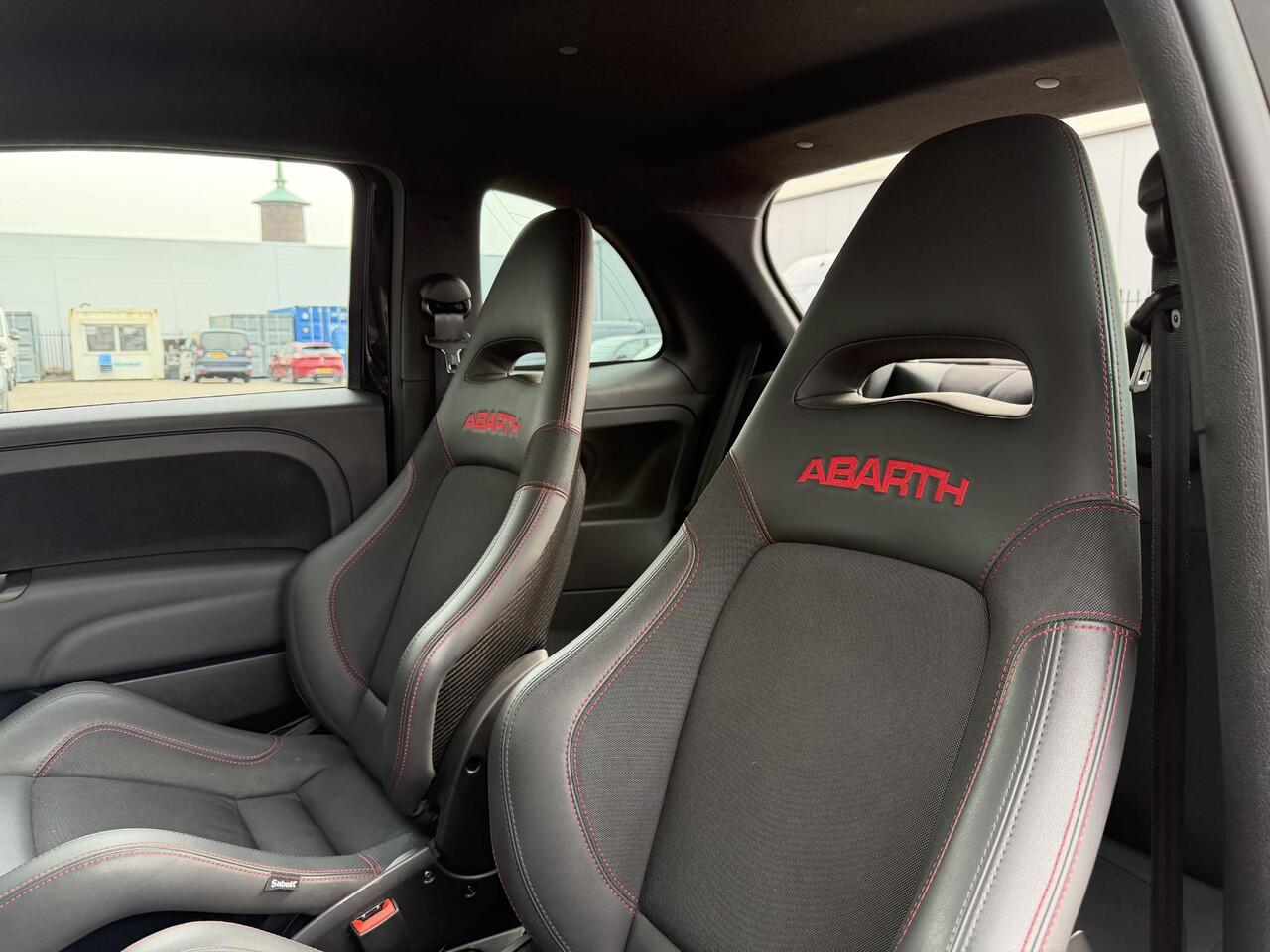 Abarth 695 1.4 T-Jet Competizione BEATS | CARBON | SABELT