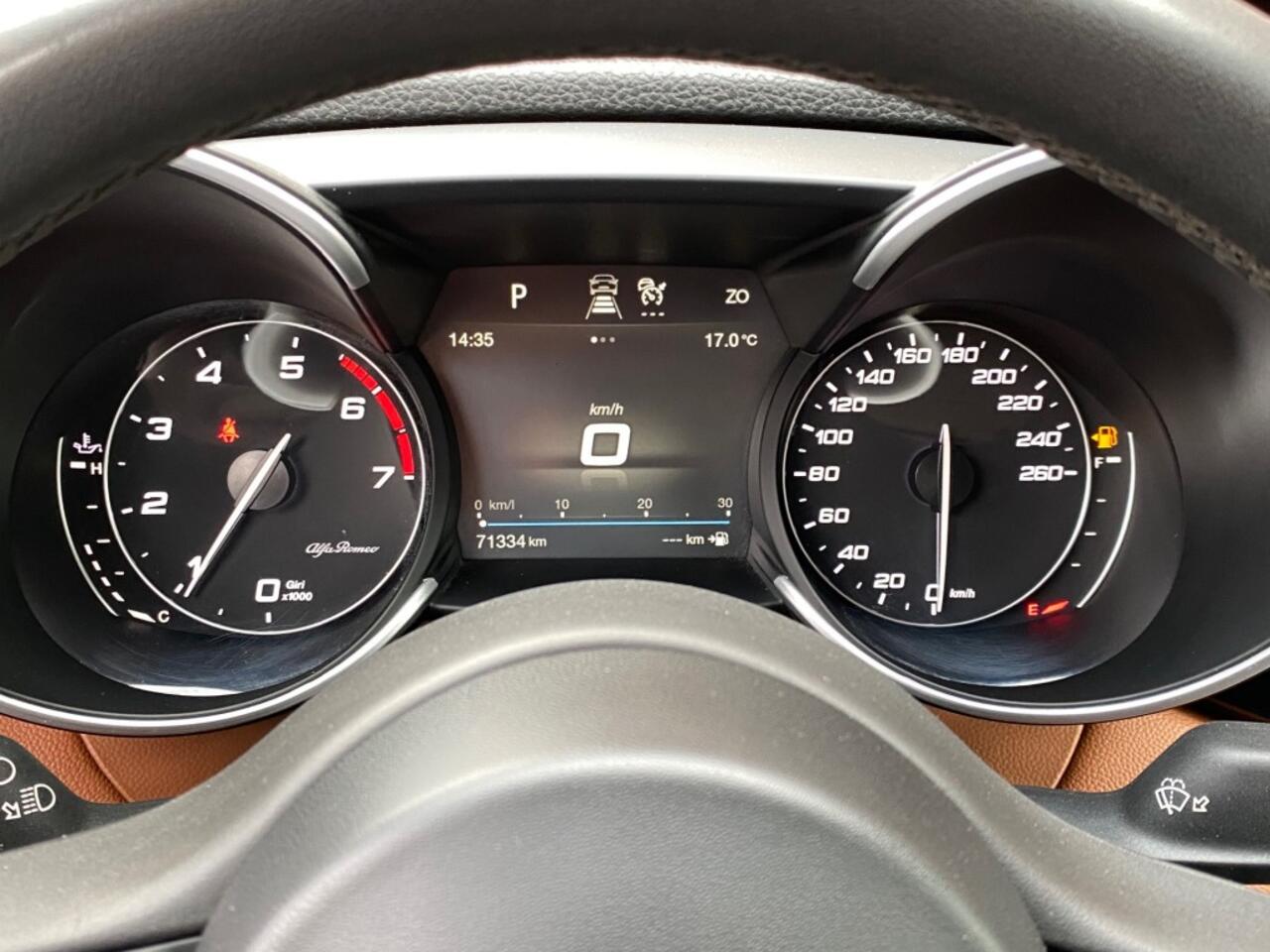 Alfa Romeo GIULIA 2.0T SUPER NAV ADAPT-CRUISE CARPLAY DAB 20INCH LMV