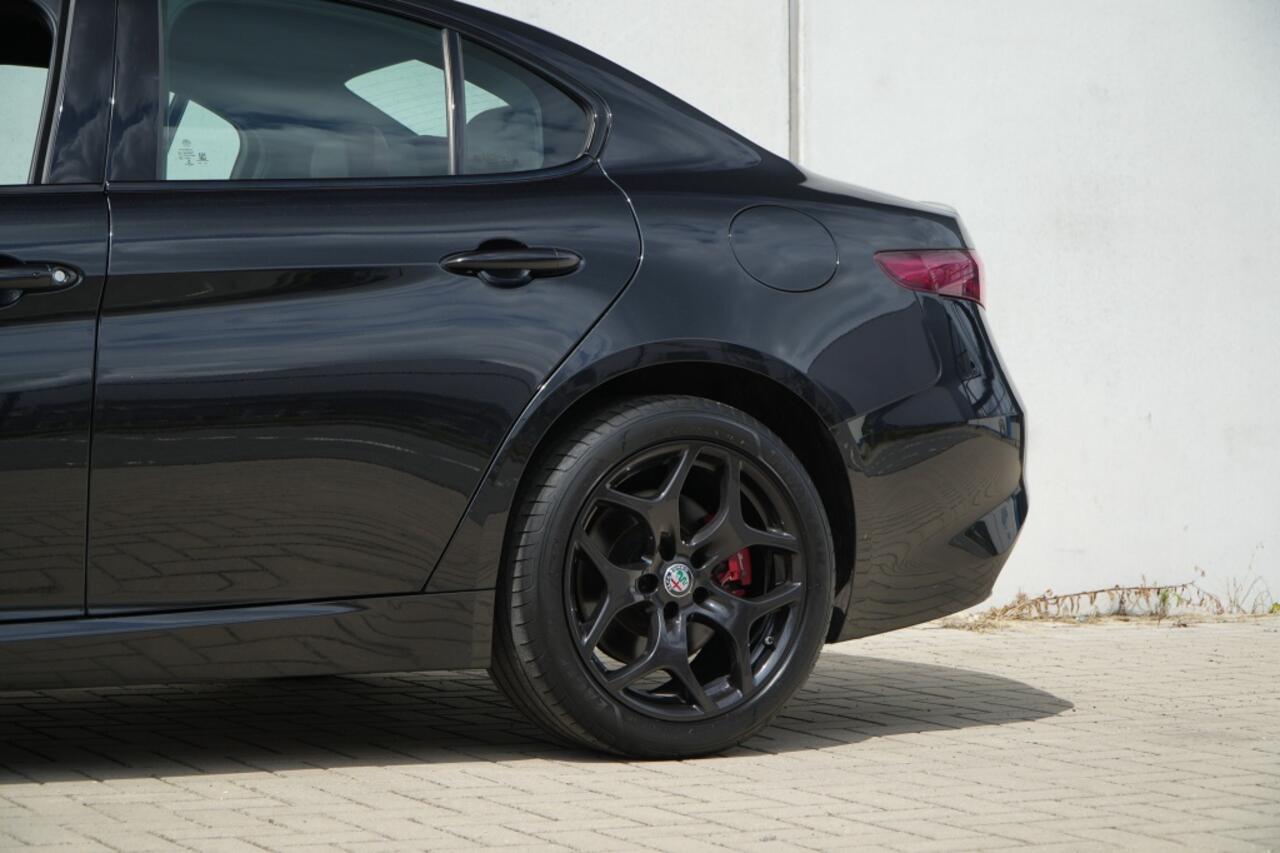 Alfa Romeo GIULIA 2.0 Turbo 280 PK Super | Veloce | Carplay | Raggazon | Xenon | 1