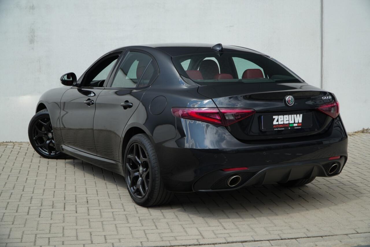 Alfa Romeo GIULIA 2.0 Turbo 280 PK Super | Veloce | Carplay | Raggazon | Xenon | 1