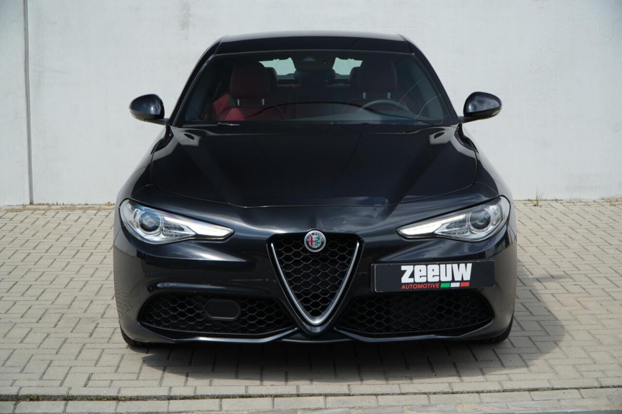 Alfa Romeo GIULIA 2.0 Turbo 280 PK Super | Veloce | Carplay | Raggazon | Xenon | 1