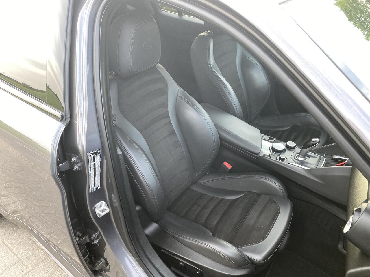 Alfa Romeo GIULIA 2.0 T Veloce Ti AWD QV interieur Harman Kardon Adaptief onderstel LSD