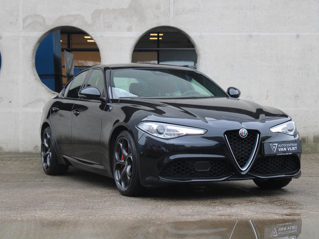 Alfa Romeo GIULIA 2.0T Super | 320 PK | RAGAZZON EINDDEMPER | LEDEREN BEKLEDING | AFNEEMBARE TREKHAAK |