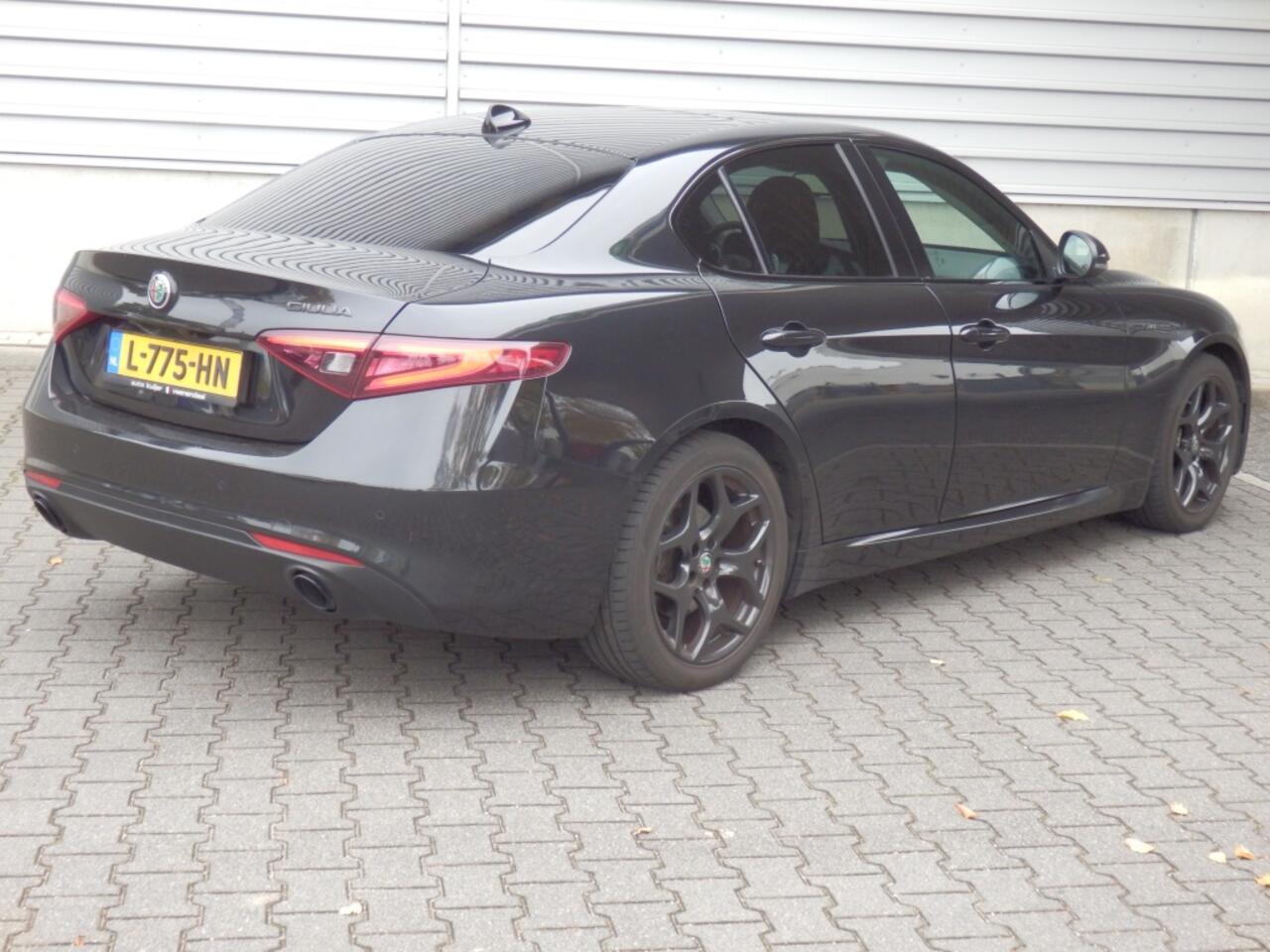 Alfa Romeo GIULIA 2.2 Sprint I Automaat I 240 pk* I Schuif/kantel dak I Adp. crui