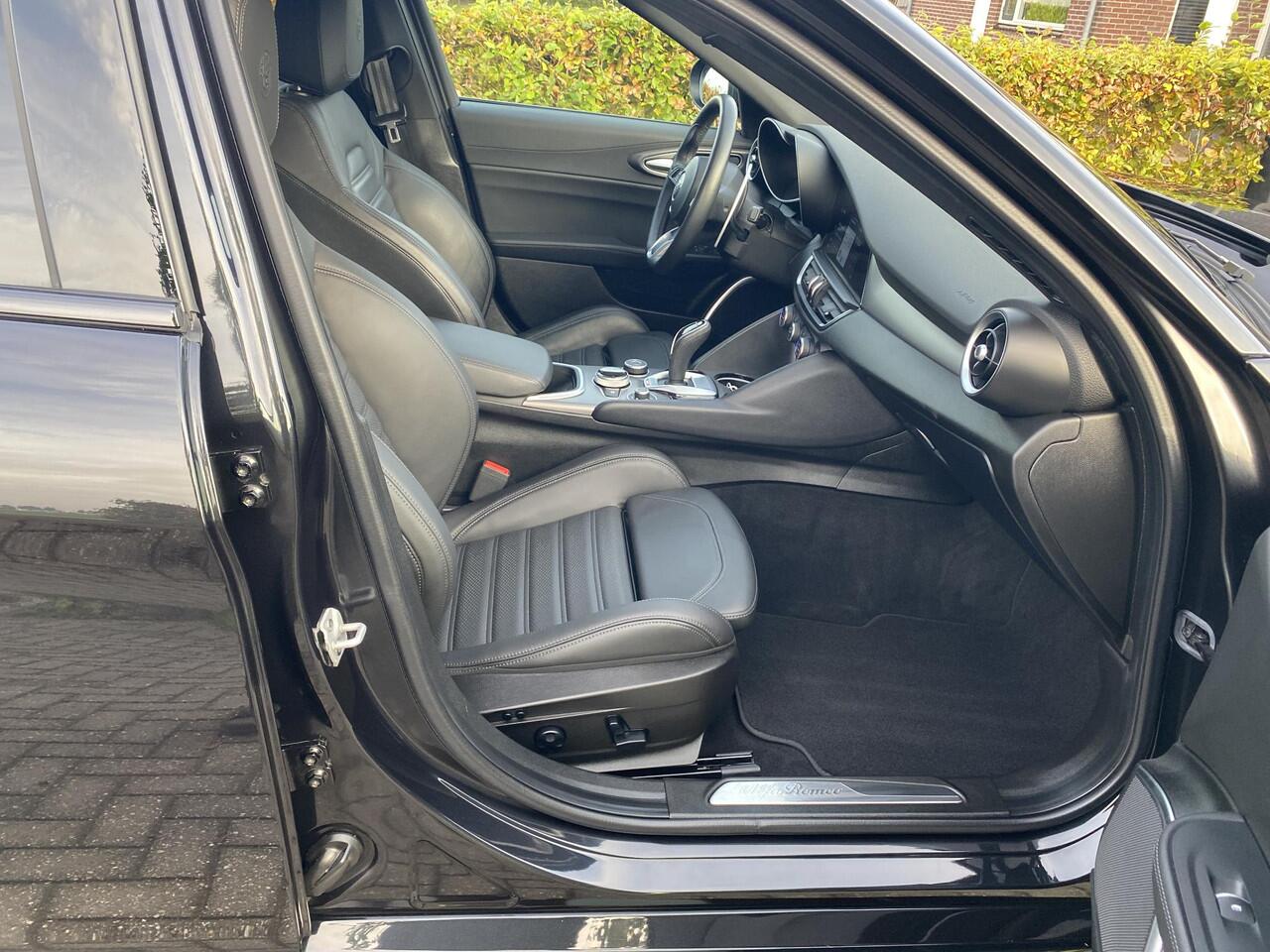 Alfa Romeo GIULIA 2.0 T Veloce AWD 38.988 KM Absoluut in nieuwstaat!!