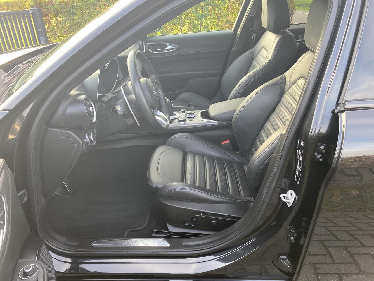 Alfa Romeo GIULIA 2.0 T Veloce AWD 38.988 KM Absoluut in nieuwstaat!!