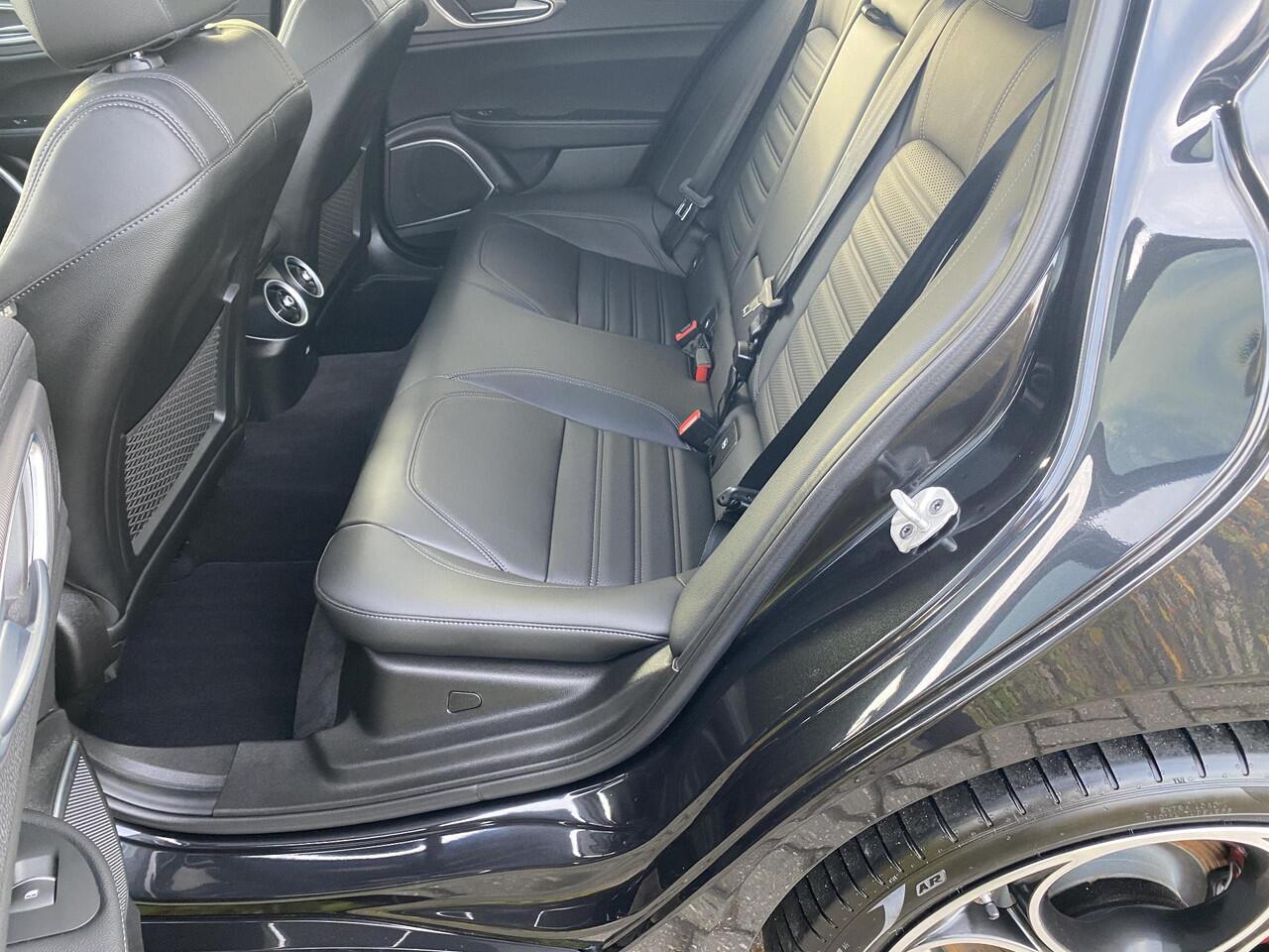 Alfa Romeo GIULIA 2.0 T Veloce AWD 38.988 KM Absoluut in nieuwstaat!!