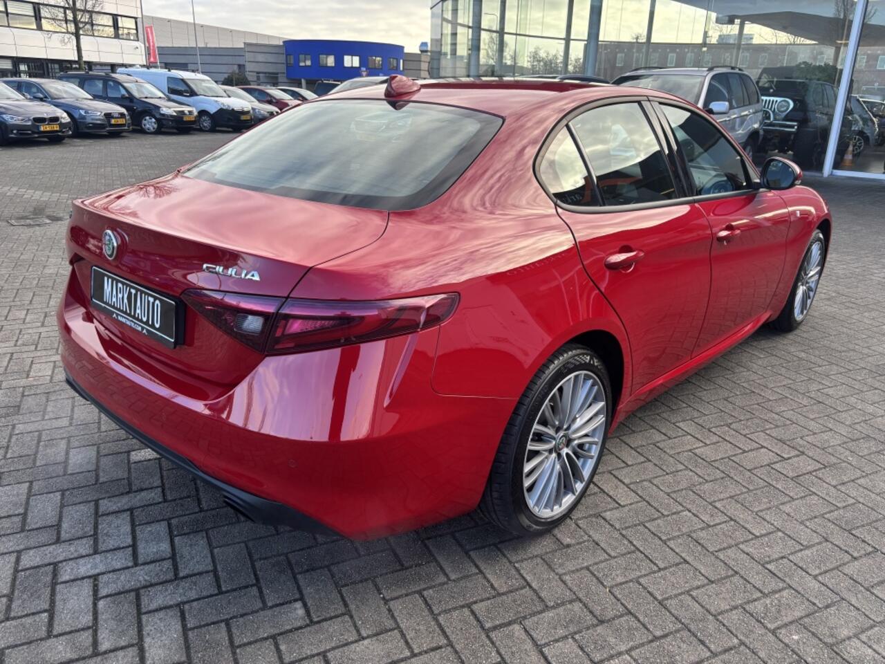Alfa Romeo GIULIA 2.0 T Veloce Ti AWD Carplay Camera Keyless Adaptive Cruise