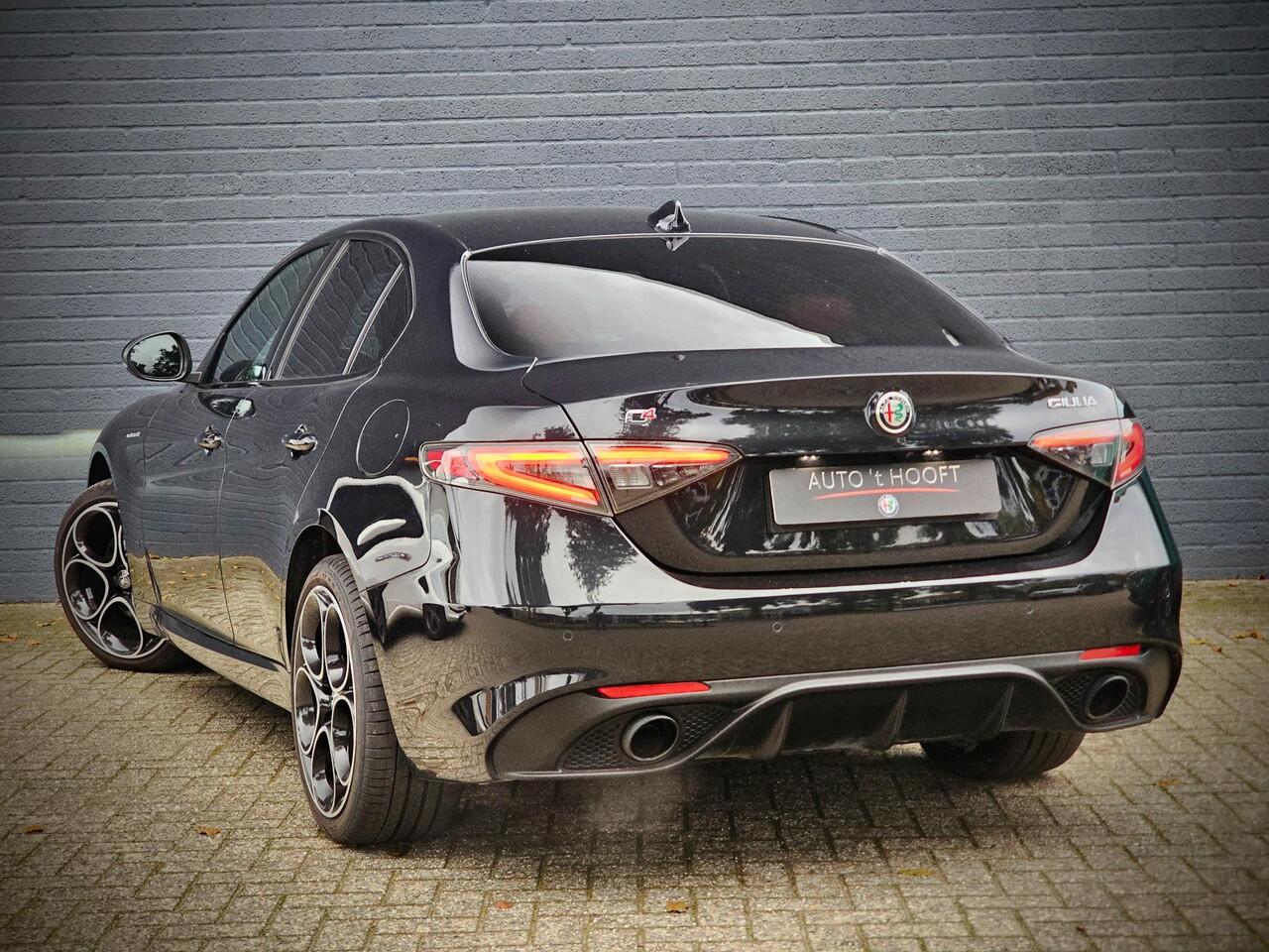 Alfa Romeo GIULIA 2.0 T GME AWD Veloce / ROOD LEDER / ADAS 2
