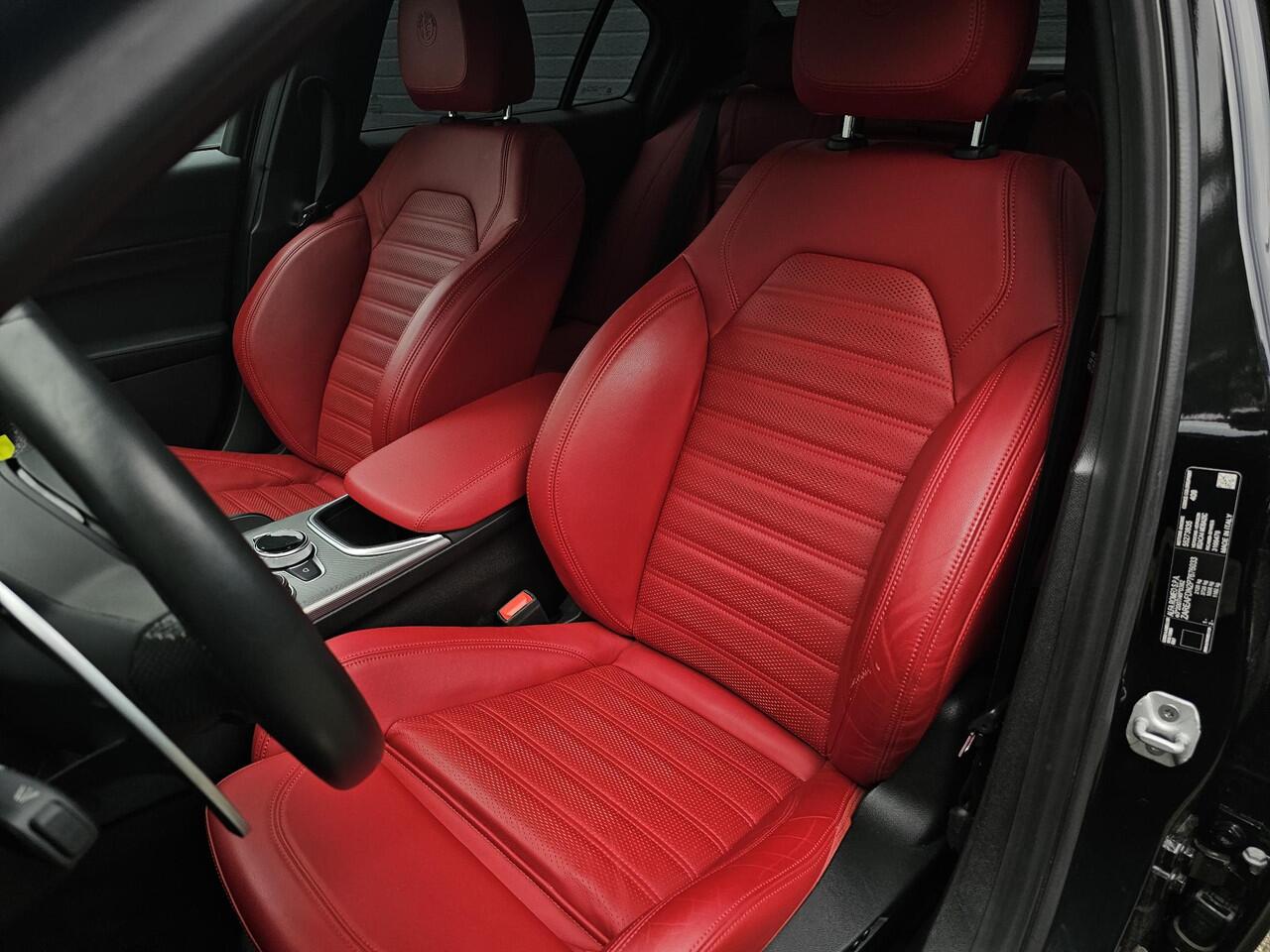 Alfa Romeo GIULIA 2.0 T GME AWD Veloce / ROOD LEDER / ADAS 2