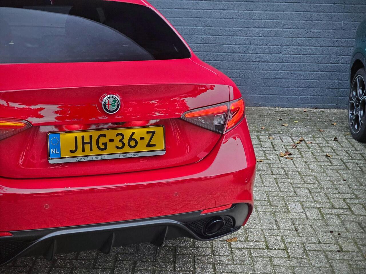 Alfa Romeo GIULIA 2.0 T GME AWD Competizione / CARPLAY / ADAPT. SCHOKBREKER /