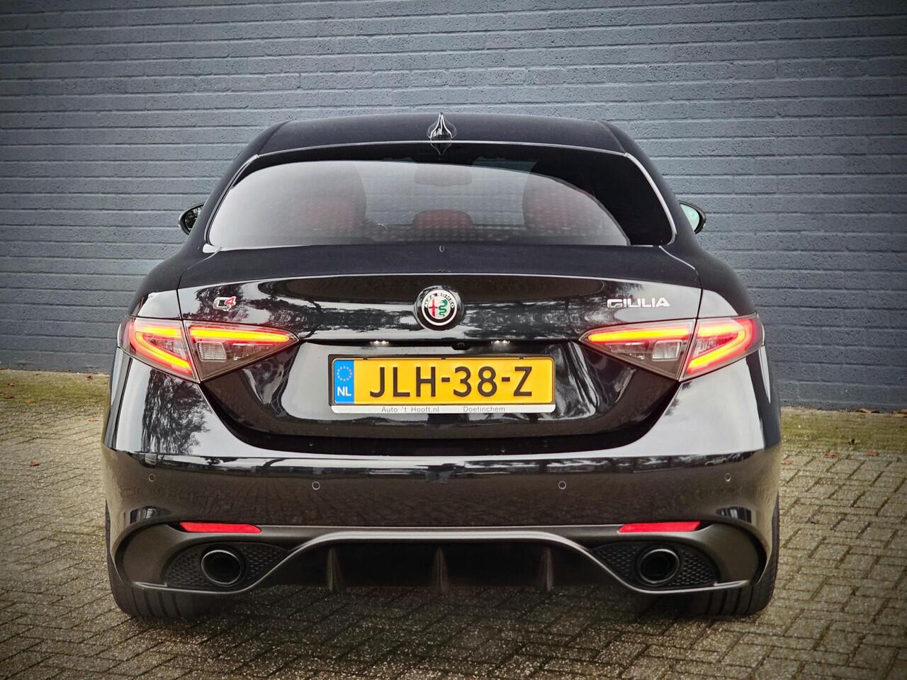 Alfa Romeo GIULIA 2.0 T 280PK Q4 Veloce 4WD / ROOD LEDER / ADAS 2