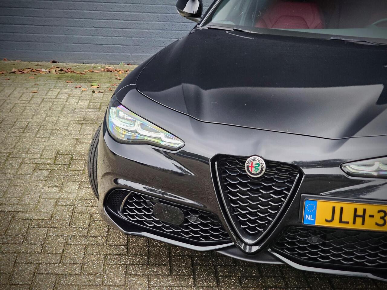 Alfa Romeo GIULIA 2.0 T 280PK Q4 Veloce 4WD / ROOD LEDER / ADAS 2
