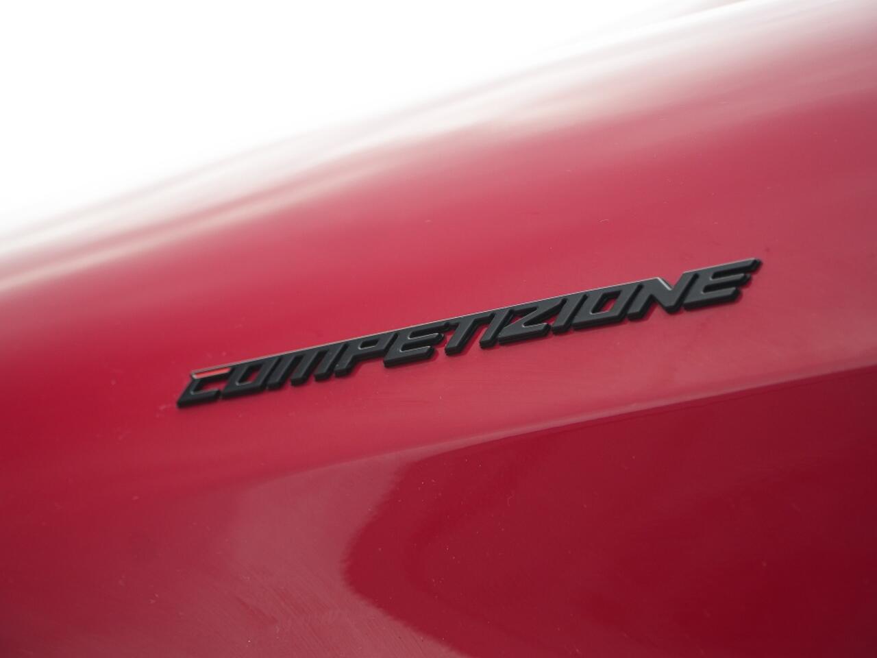 Alfa Romeo GIULIA 2.0 Turbo 280 PK Competizione Q4 AWD | Pano | Veloce | 19"