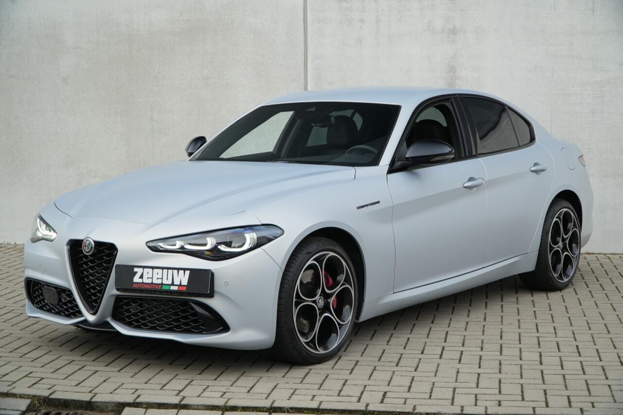 Alfa Romeo GIULIA 2.0 Turbo 280 PK Competizione Q4 AWD | Harman | Veloce | 19"