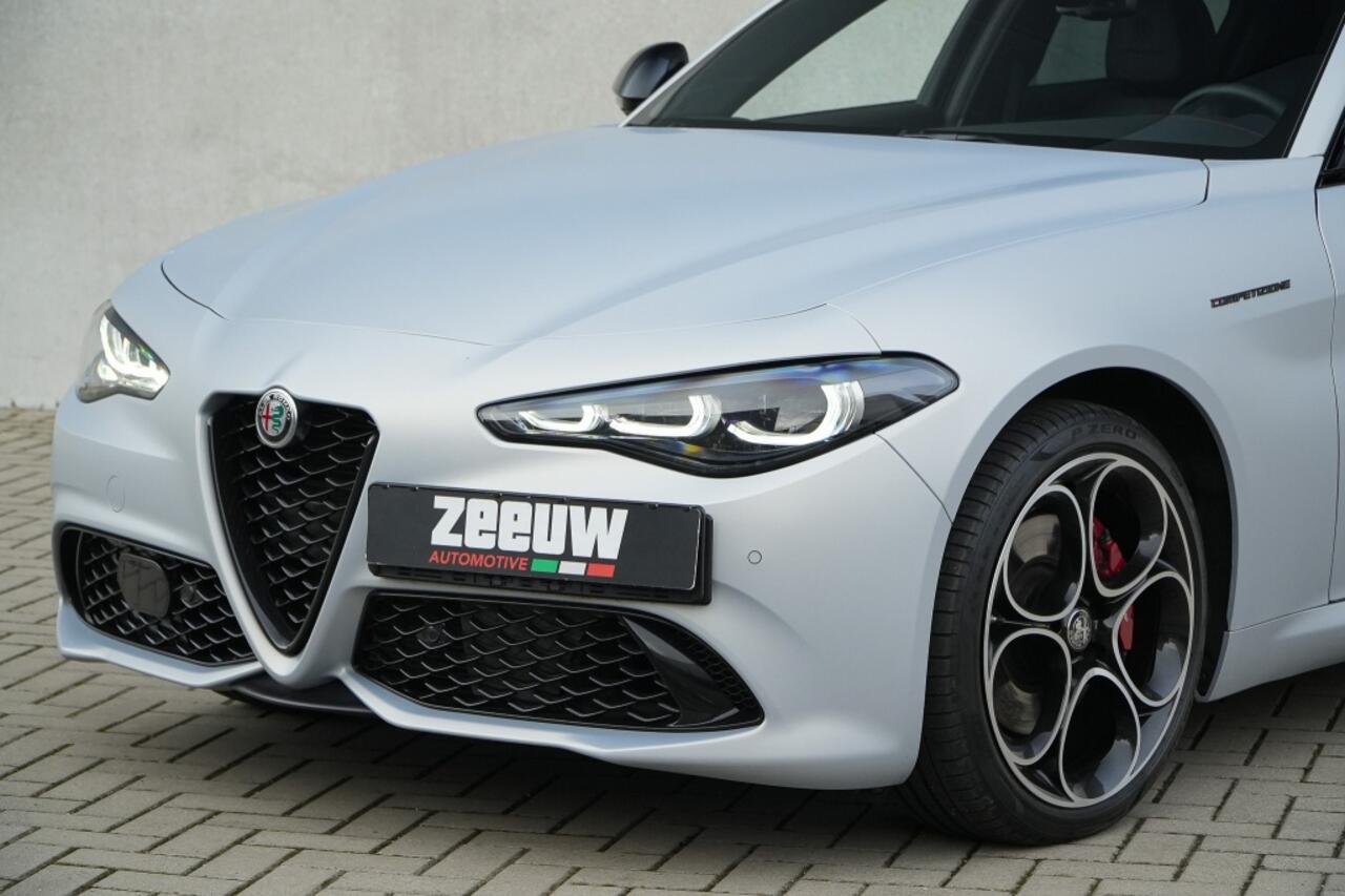 Alfa Romeo GIULIA 2.0 Turbo 280 PK Competizione Q4 AWD | Harman | Veloce | 19"