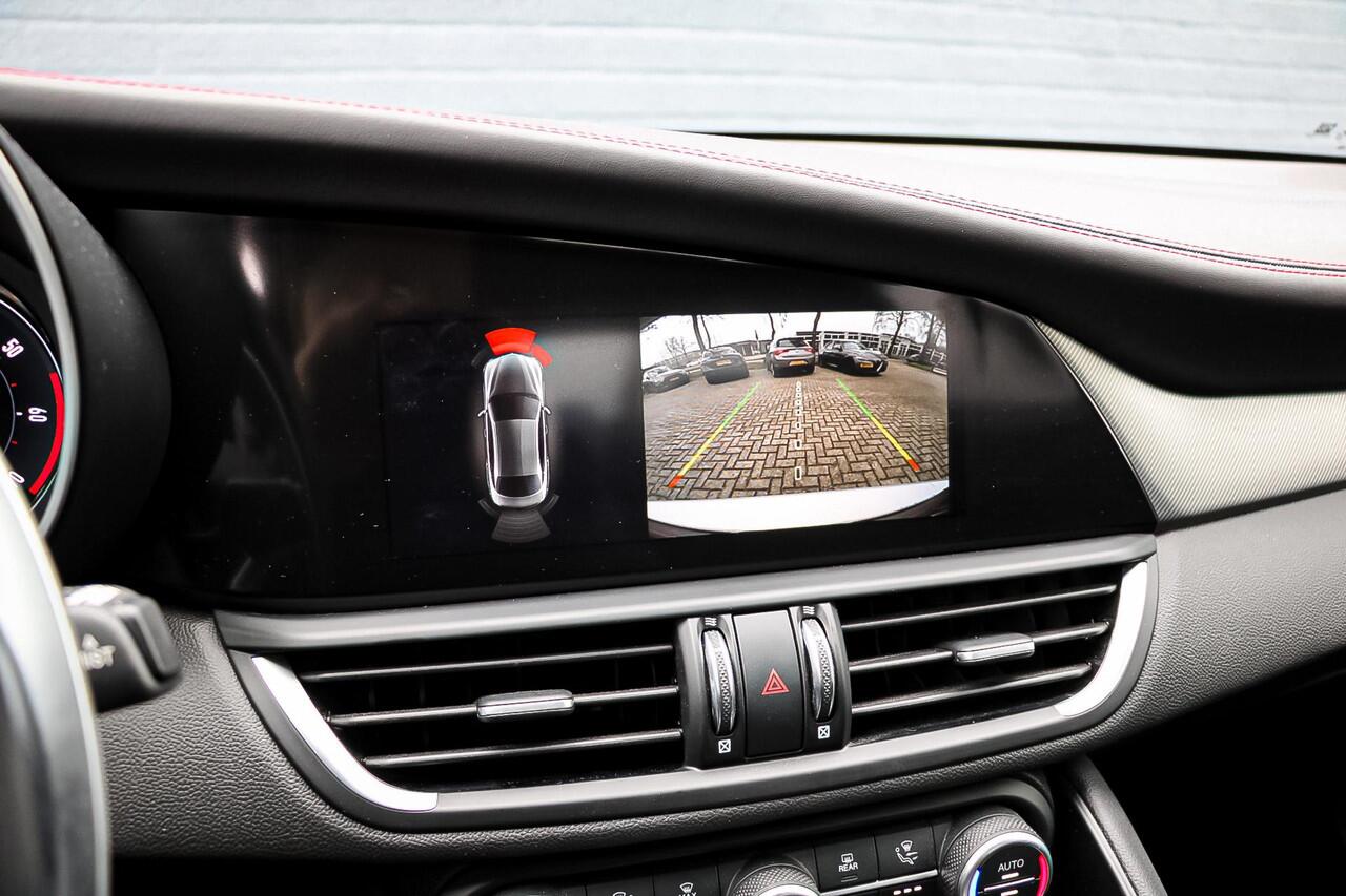 Alfa Romeo GIULIA 2.0 Competizione Q4 / H&K / CARPLAY / ADAPT. SCHOKBREK.