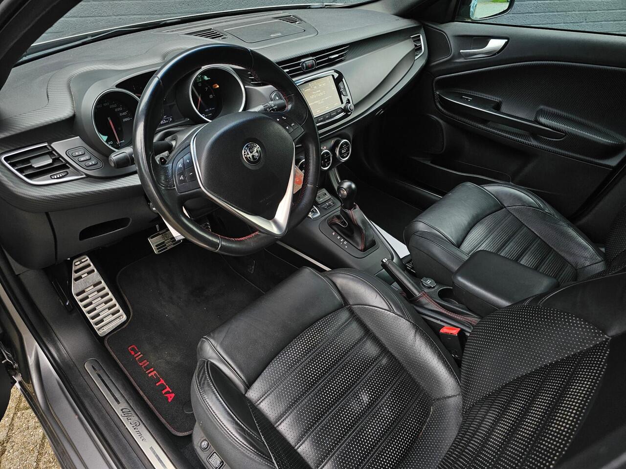 Alfa Romeo GIULIETTA 1.4 Turbo MultiAir Super / TREKHAAK / PACK VELOCE