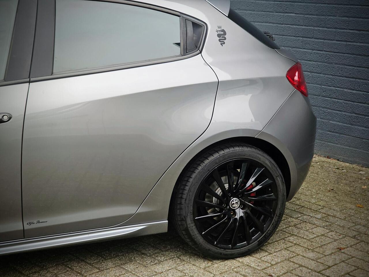 Alfa Romeo GIULIETTA 1.4 Turbo MultiAir Super / TREKHAAK / PACK VELOCE