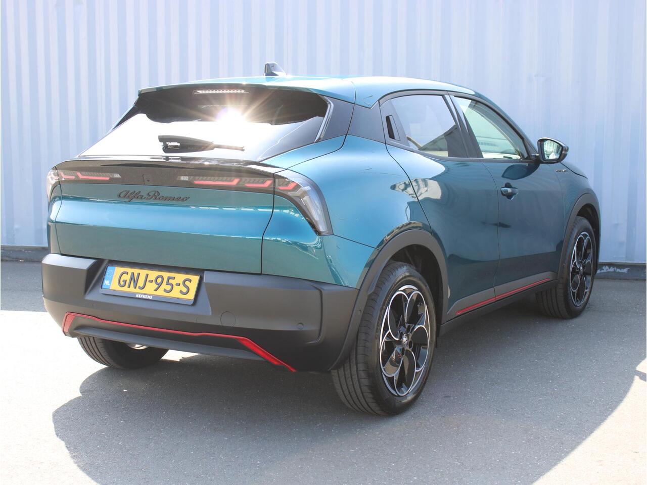 Alfa Romeo Junior Elettrica Speciale 54 kWh VOORRAAD KORTING