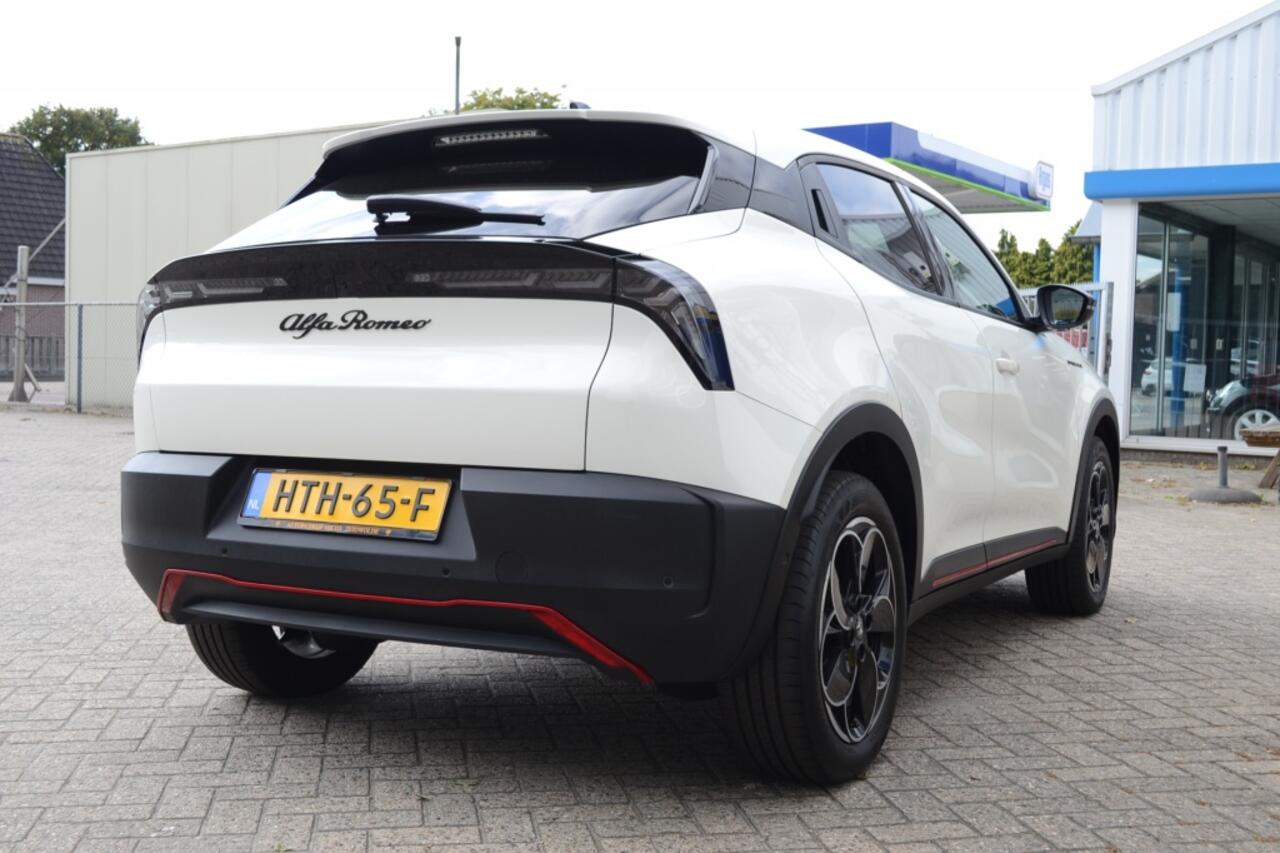 Alfa Romeo Junior Elet. Spec. 54 kWh