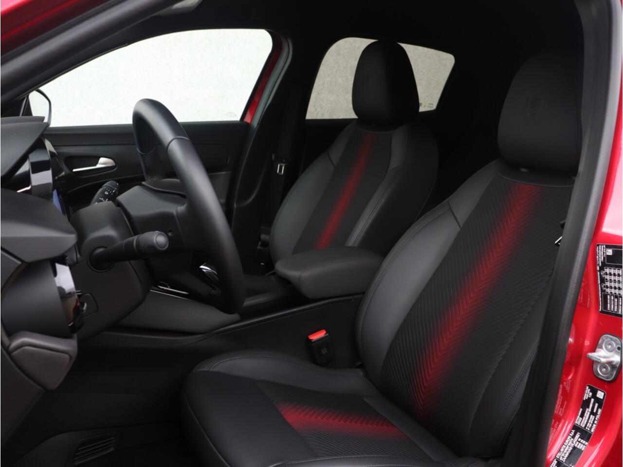 Alfa Romeo Junior Elettrica Speciale 54 kWh | Techno Pack | "Brera Red" | 18"