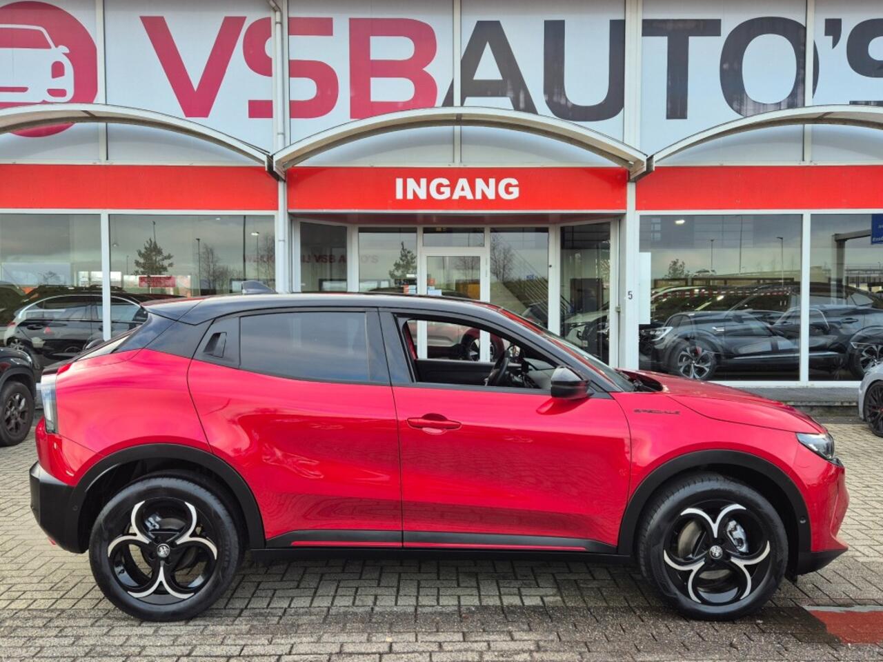 Alfa Romeo Junior 1.2 HYBRID 136PK AUT. VGT-SPECIALE NAVI CAMERA CARPLAY AIRCO LMV PDC