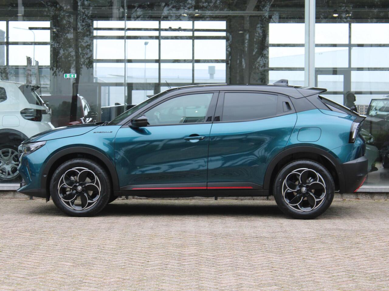 Alfa Romeo Junior 145 TURBO IBRIDA SPECIALE SABELT VOORRAAD KORTING | Pano / Camera / Navi