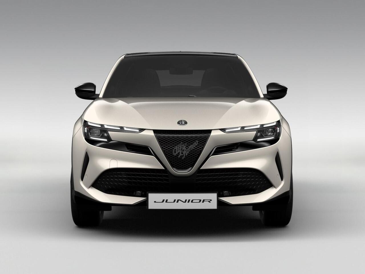 Alfa Romeo Junior 1.2 Turbo Hybrid Ibrida | Pack Tech | 18" | Schuif/Kanteldak | Scala Brown