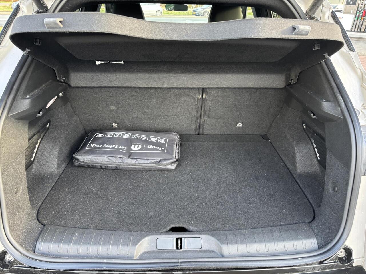 Alfa Romeo Junior 1.2 Turbo Hybrid Ibrida Speciale ALL-IN RIJKLAARPRIJS/Navi/Keyless/Camera/18"Velgen