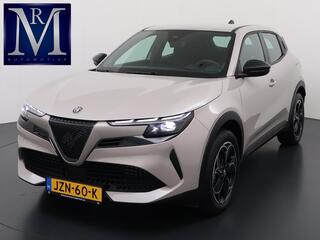 alfa-romeo-junior-elettrica-54-kwh-