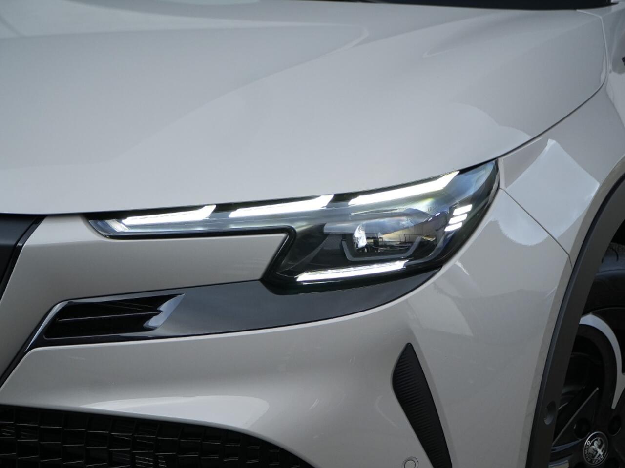 Alfa Romeo Junior 1.2 Turbo 136 PK Ibrida Speciale | Techno | Direct Leverbaar