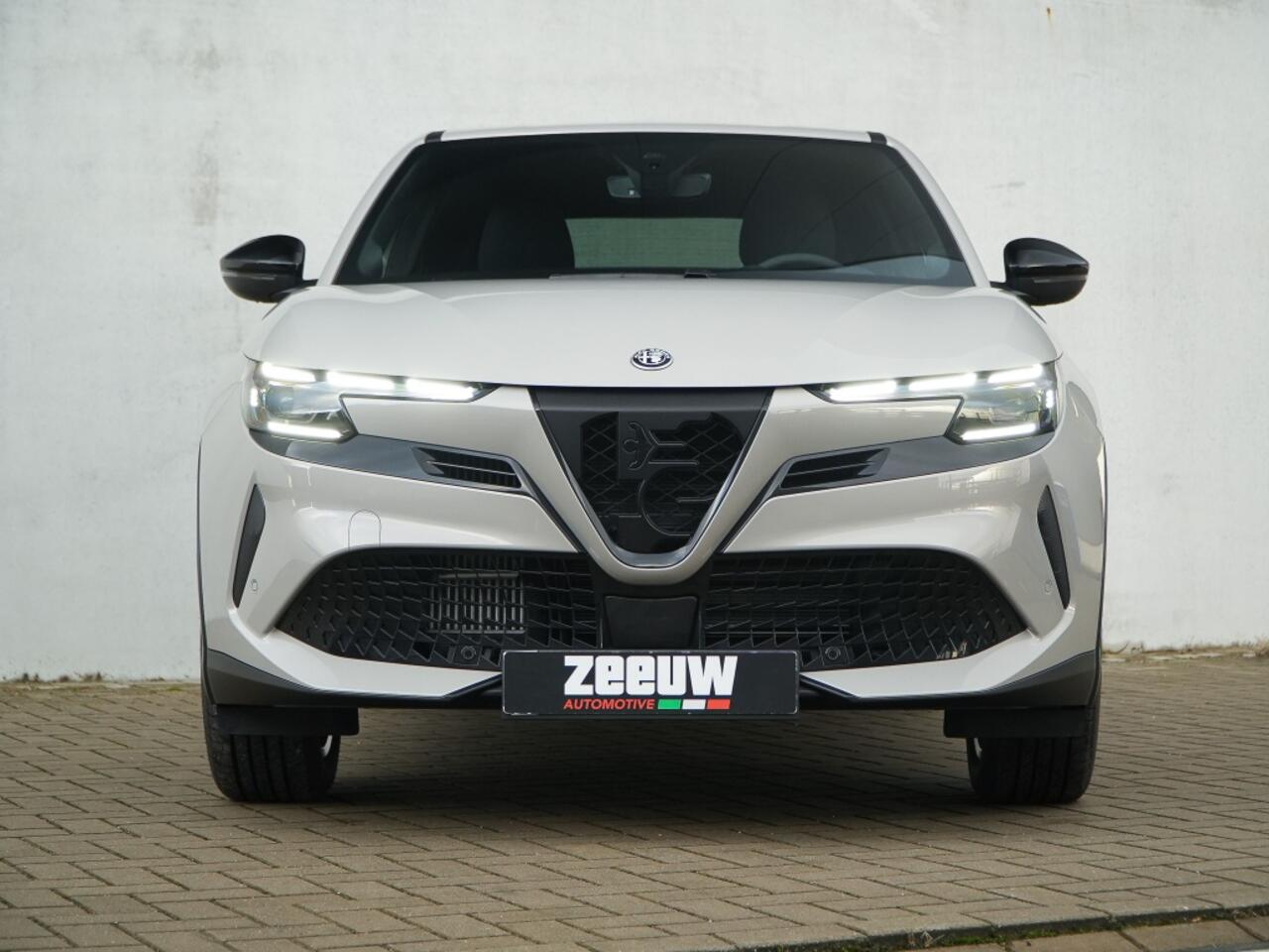 Alfa Romeo Junior 1.2 Turbo 136 PK Ibrida Speciale | Techno | Direct Leverbaar