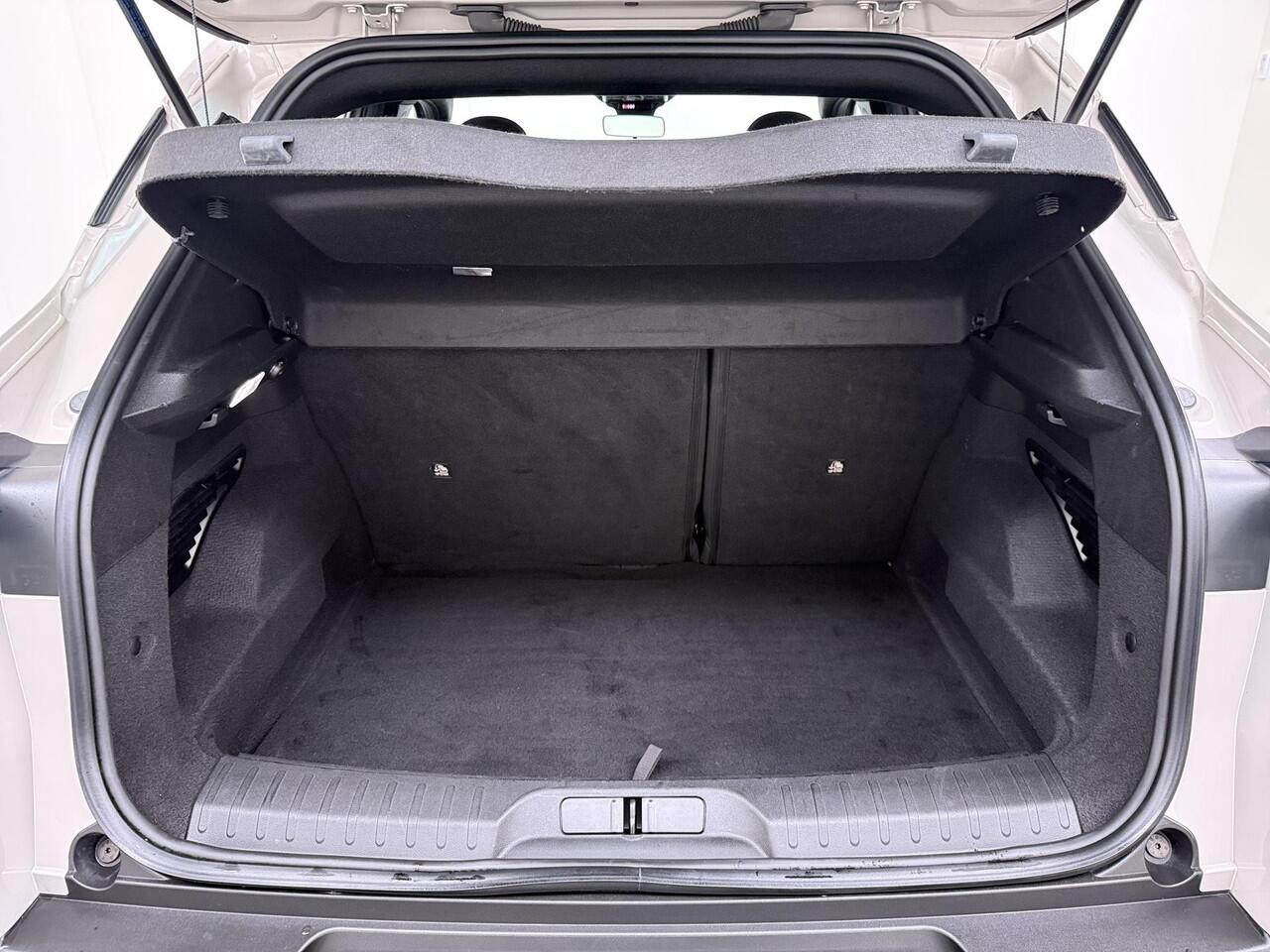 Alfa Romeo Junior Elettrica 54 kWh LMV | Apple CarPlay |