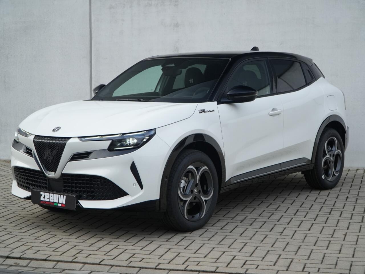 Alfa Romeo Junior 1.2 Turbo Ibrida 145 PK Sport Speciale | Pano | Techno | 18"