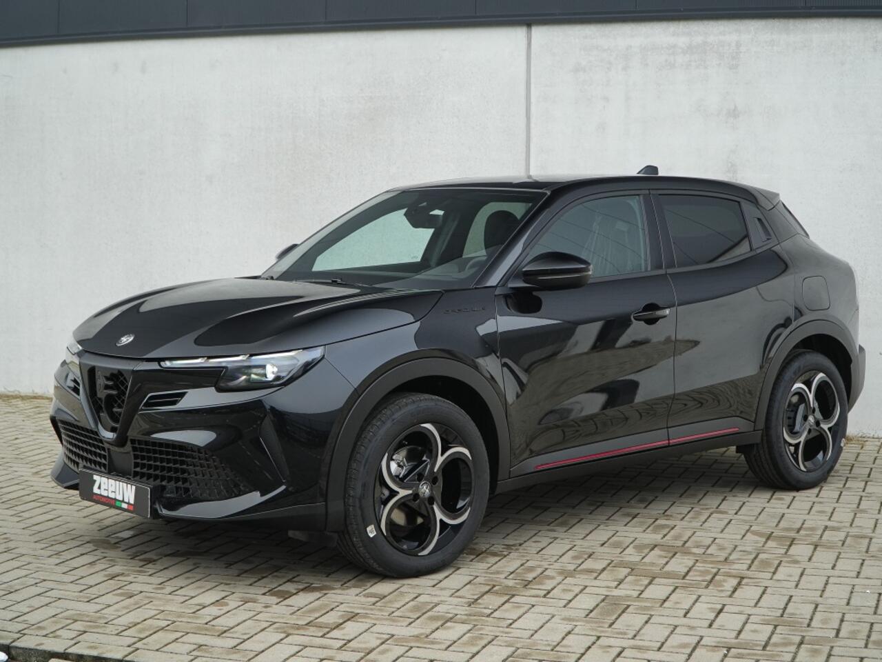 Alfa Romeo Junior Elettrica Speciale 54 kWh | Pano | Techno | 18"