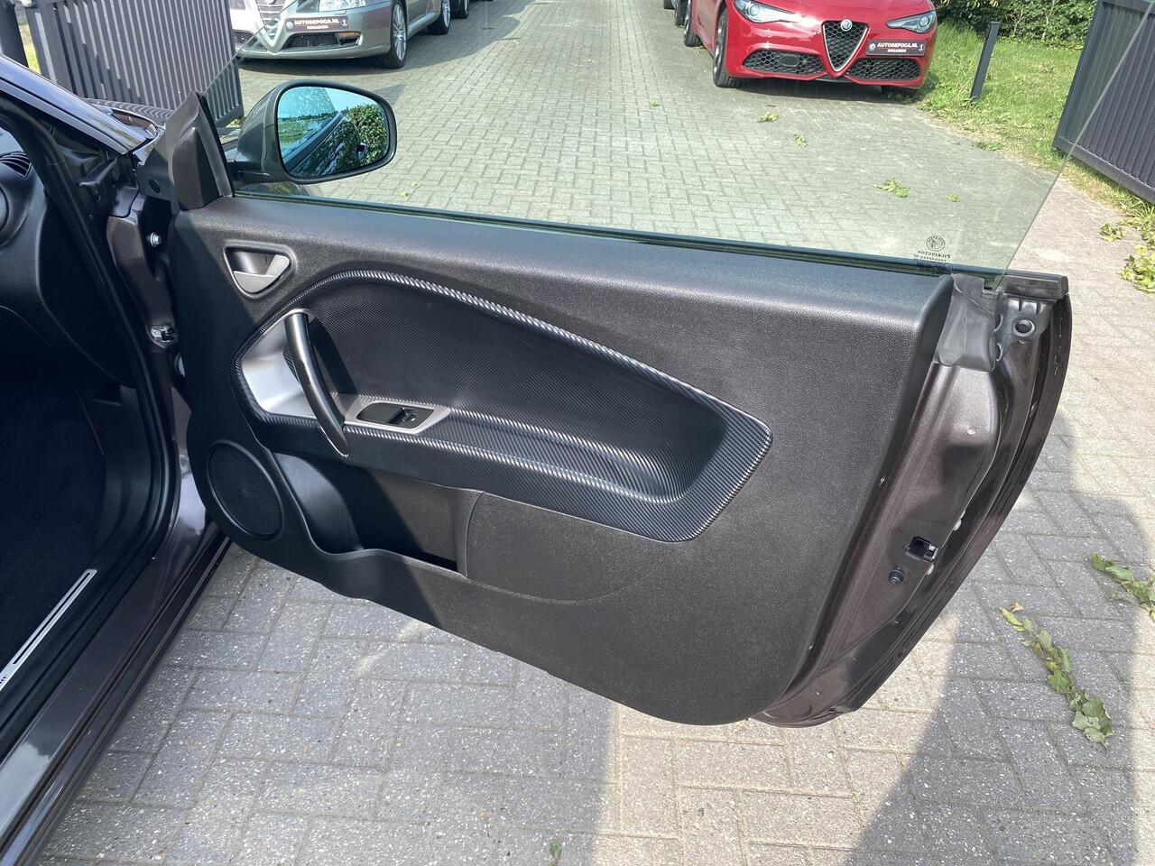 Alfa Romeo MITO 1.4 T MultiAir Super Stoelverwarming A/C Cruise control 17 inch